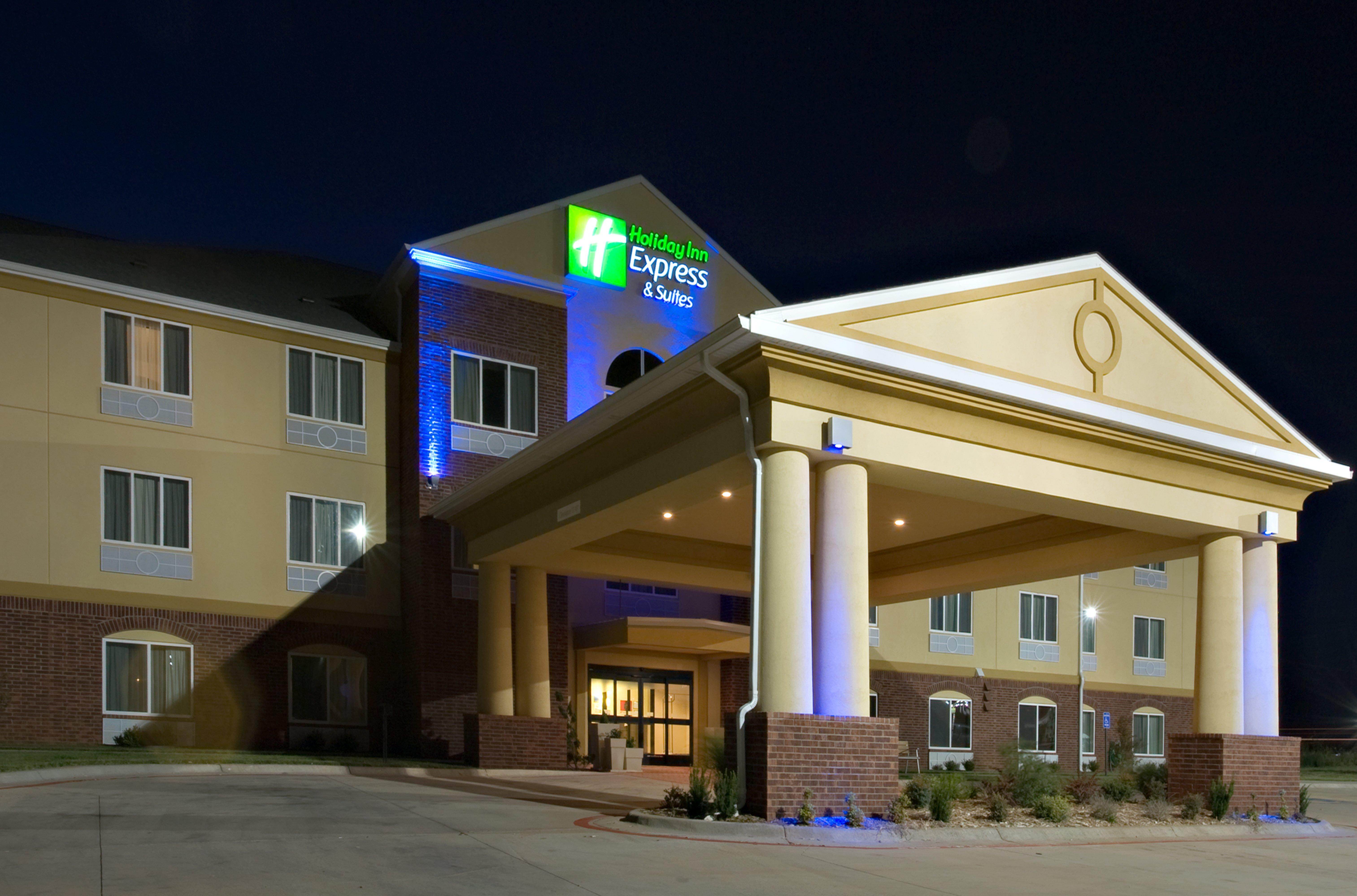 Holiday Inn Express Childress By Ihg Екстер'єр фото