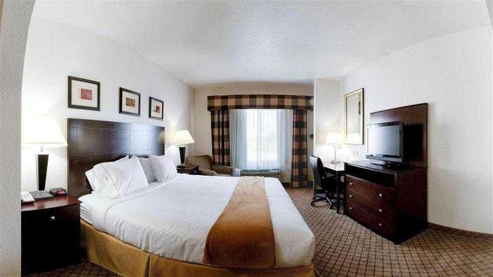 Holiday Inn Express Childress By Ihg Екстер'єр фото